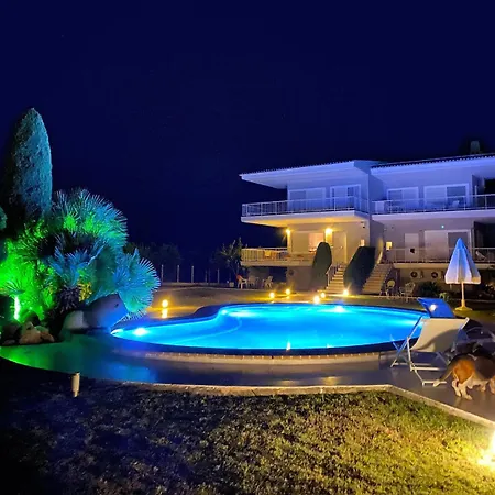 Family Maisonette With Pool #1 *