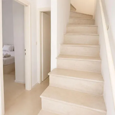 Apartament Family Maisonette With Pool #1 *