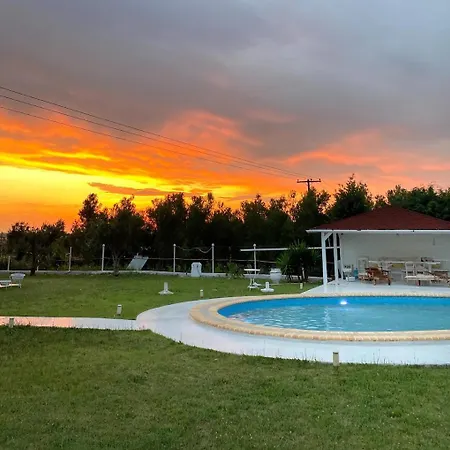 Apartament Family Maisonette With Pool #1
