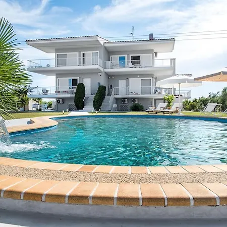 Apartament Family Maisonette With Pool #1 *