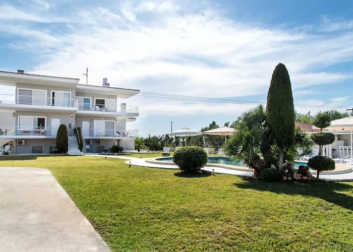 Apartament Family Maisonette With Pool #1 Néa Fókaia