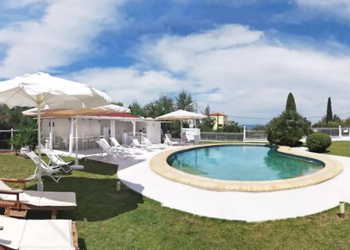 Family Maisonette With Pool #1 *