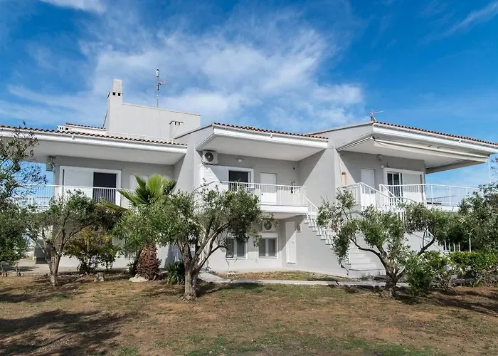 Family Maisonette With Pool #1 Apartament Néa Fókaia