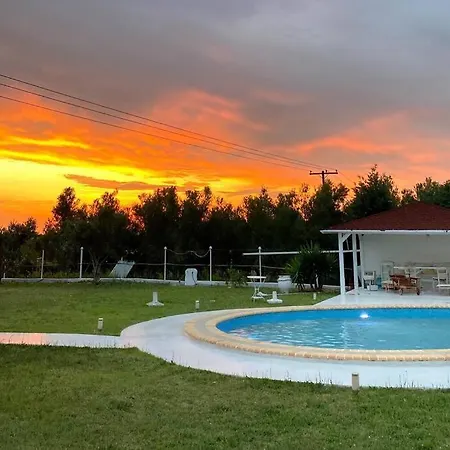 Family Maisonette With Pool #1 Apartment