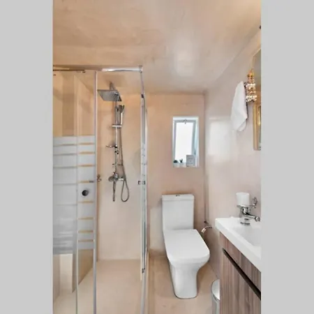 Apartment Family Maisonette With Pool #1 *