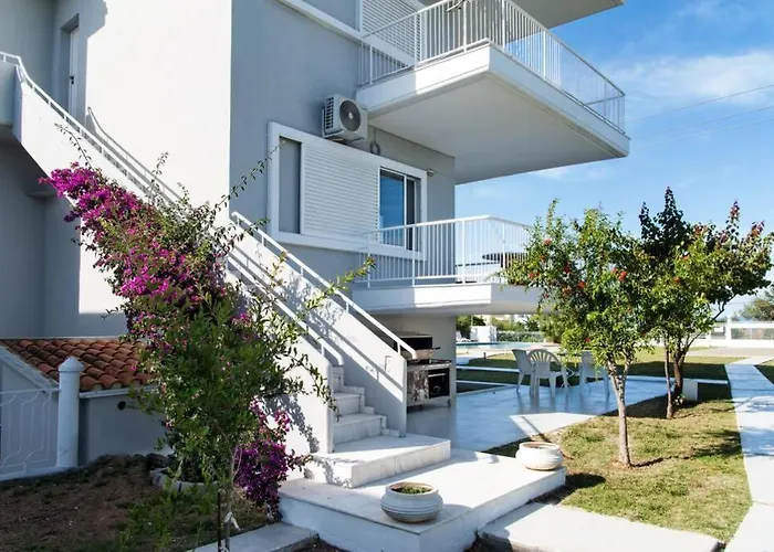 Family Maisonette With Pool #1 Daire *